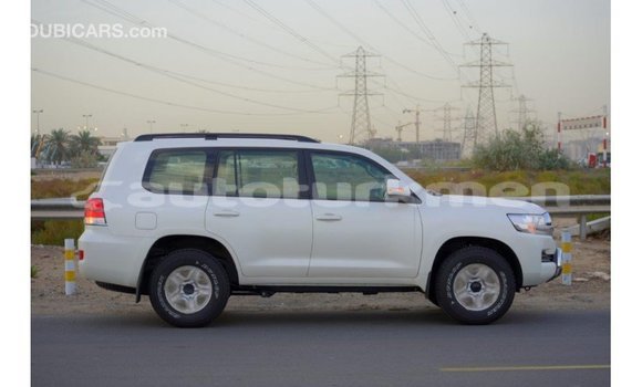 Buy Import Toyota Land Cruiser White Car in Import - Dubai in Ahal Buy Import Toyota Land Cruiser White Car in Import - Dubai in Ahal