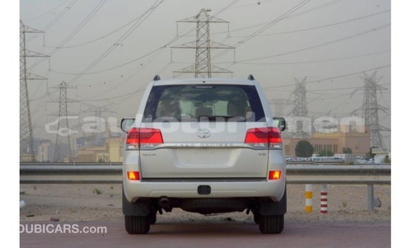 Buy Import Toyota Land Cruiser White Car in Import - Dubai in Ahal Buy Import Toyota Land Cruiser White Car in Import - Dubai in Ahal