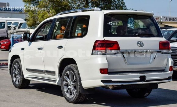 Buy Import Toyota Land Cruiser White Car in Import - Dubai in Ahal Buy Import Toyota Land Cruiser White Car in Import - Dubai in Ahal