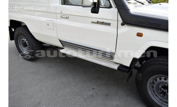 Buy Import Toyota Land Cruiser White Car in Import - Dubai in Ahal Buy Import Toyota Land Cruiser White Car in Import - Dubai in Ahal