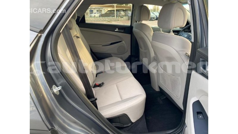 Big with watermark hyundai tucson ahal import dubai 1952