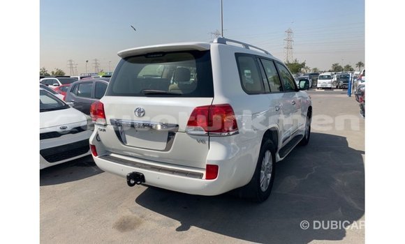 Buy Import Toyota Land Cruiser White Car in Import - Dubai in Ahal Buy Import Toyota Land Cruiser White Car in Import - Dubai in Ahal