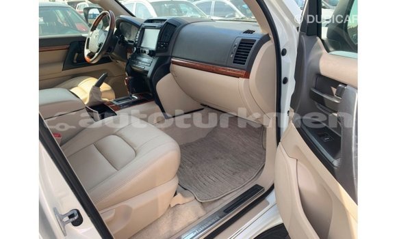 Buy Import Toyota Land Cruiser White Car in Import - Dubai in Ahal Buy Import Toyota Land Cruiser White Car in Import - Dubai in Ahal