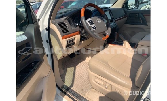 Buy Import Toyota Land Cruiser White Car in Import - Dubai in Ahal Buy Import Toyota Land Cruiser White Car in Import - Dubai in Ahal