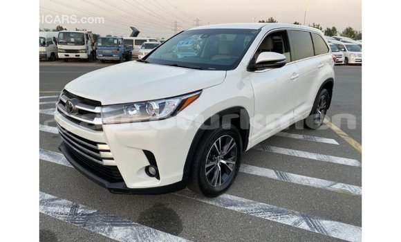 Buy Import Toyota Highlander White Car in Import - Dubai in Ahal Buy Import Toyota Highlander White Car in Import - Dubai in Ahal