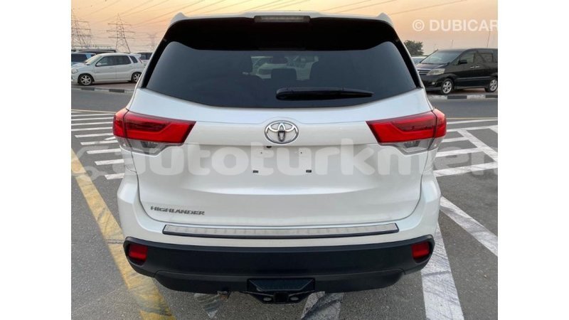 Big with watermark toyota highlander ahal import dubai 1957