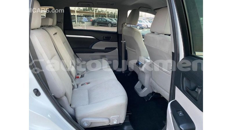 Big with watermark toyota highlander ahal import dubai 1957