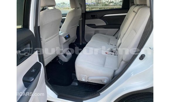Buy Import Toyota Highlander White Car in Import - Dubai in Ahal Buy Import Toyota Highlander White Car in Import - Dubai in Ahal