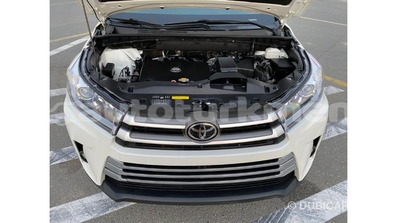 Big with watermark toyota highlander ahal import dubai 1957