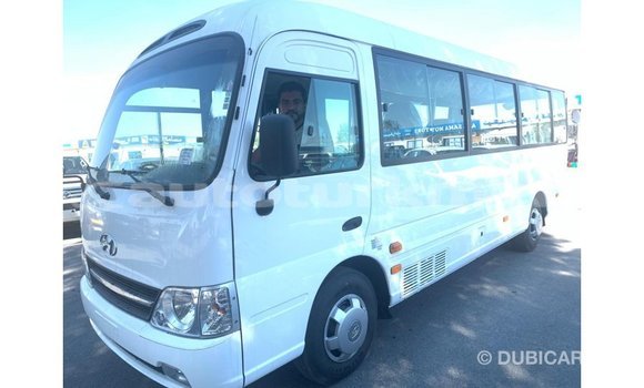 Buy Import Hyundai Chorus White Truck in Import - Dubai in Ahal Buy Import Hyundai Chorus White Truck in Import - Dubai in Ahal