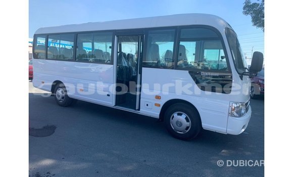 Buy Import Hyundai Chorus White Truck in Import - Dubai in Ahal Buy Import Hyundai Chorus White Truck in Import - Dubai in Ahal