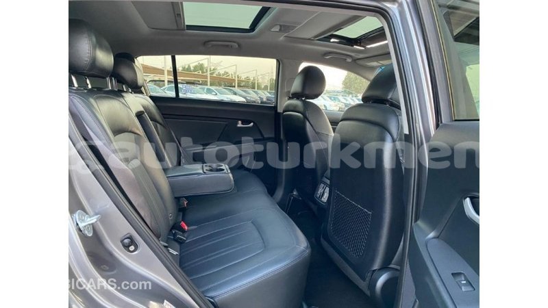 Big with watermark kia sportage ahal import dubai 1982