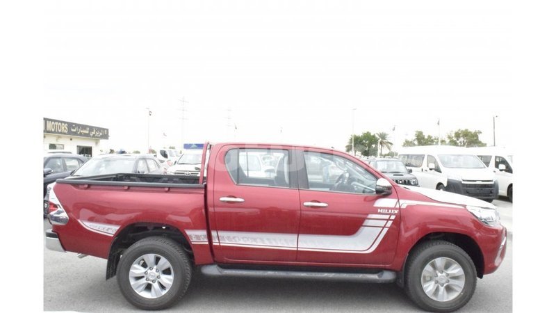 Big with watermark toyota hilux ahal import dubai 2000