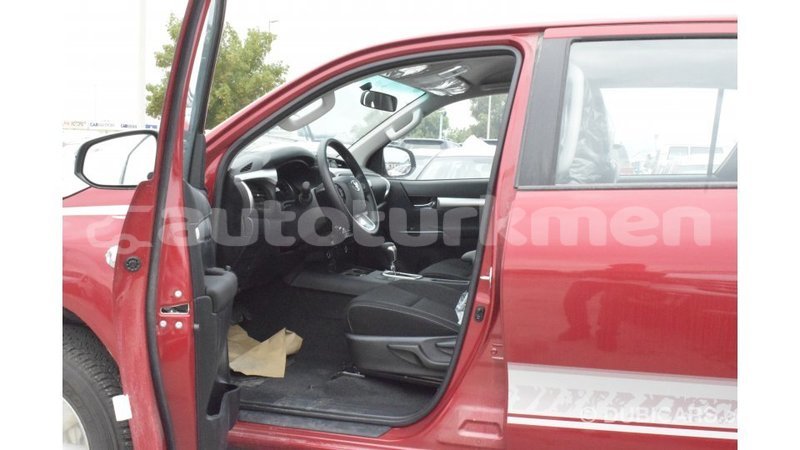 Big with watermark toyota hilux ahal import dubai 2000