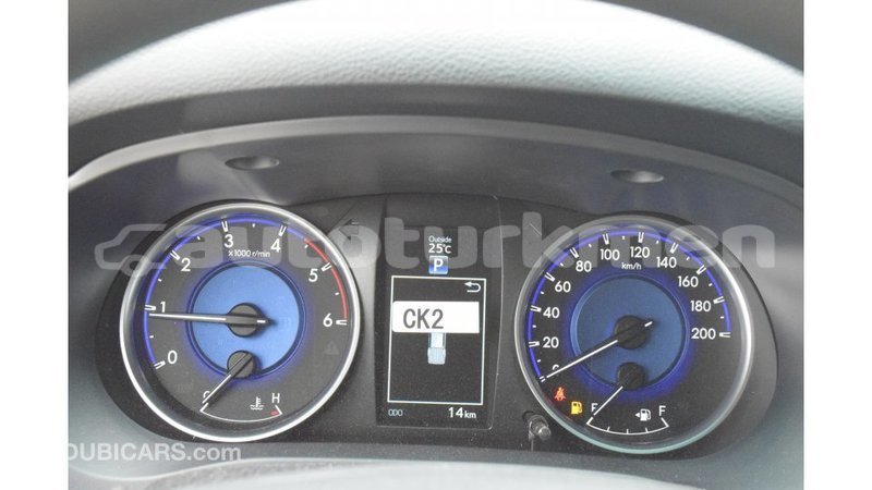 Big with watermark toyota hilux ahal import dubai 2000