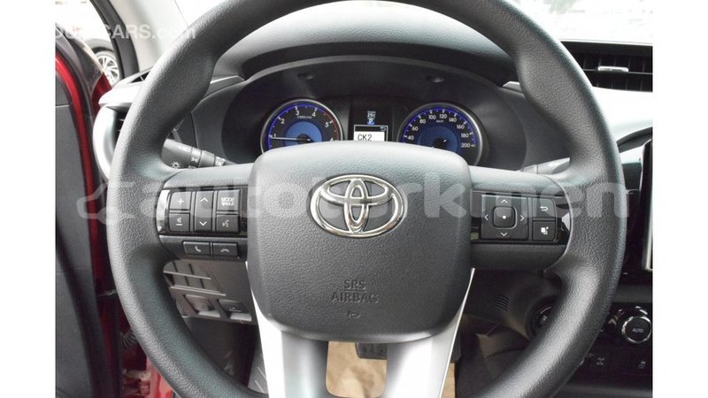 Big with watermark toyota hilux ahal import dubai 2000