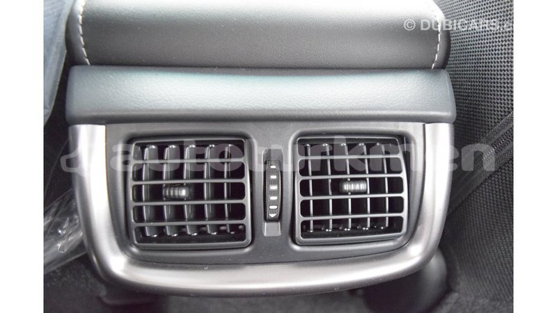 Big with watermark toyota hilux ahal import dubai 2000