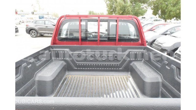 Big with watermark toyota hilux ahal import dubai 2000