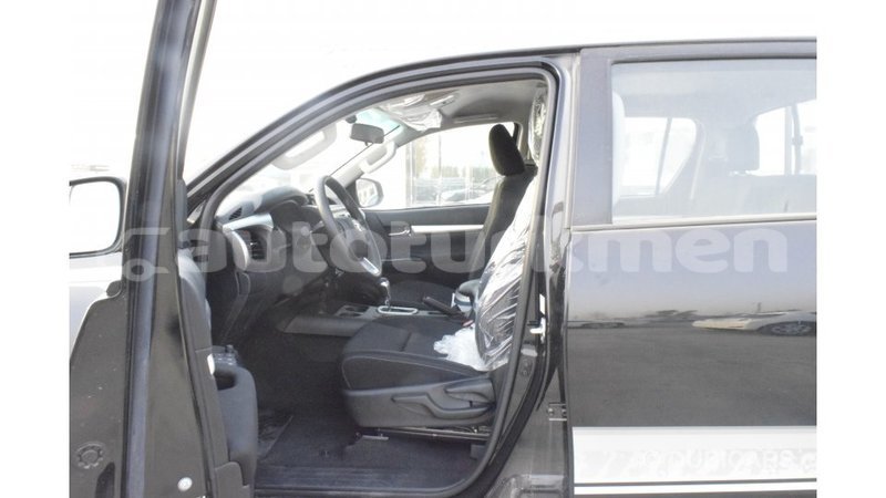 Big with watermark toyota hilux ahal import dubai 2007