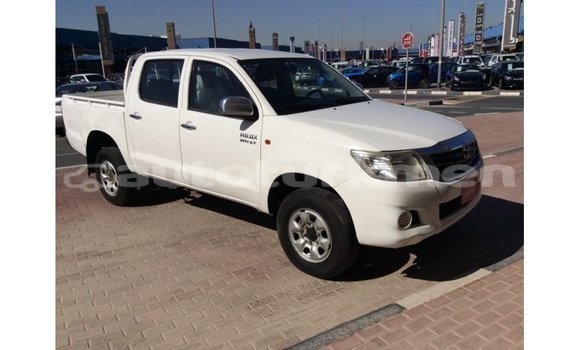 Buy Import Toyota Hilux White Car in Import - Dubai in Ahal Buy Import Toyota Hilux White Car in Import - Dubai in Ahal