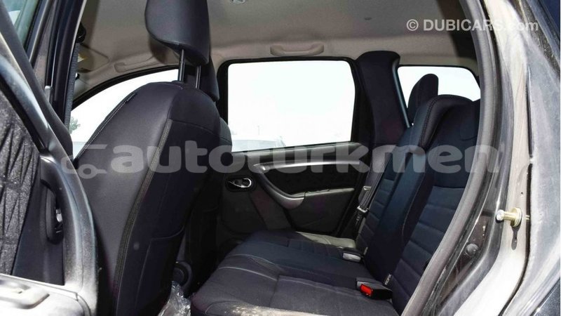Big with watermark renault duster ahal import dubai 2031