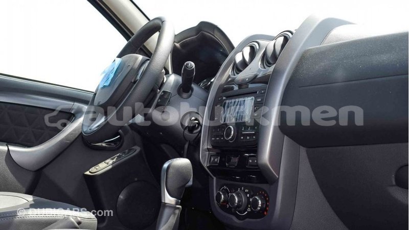 Big with watermark renault duster ahal import dubai 2031