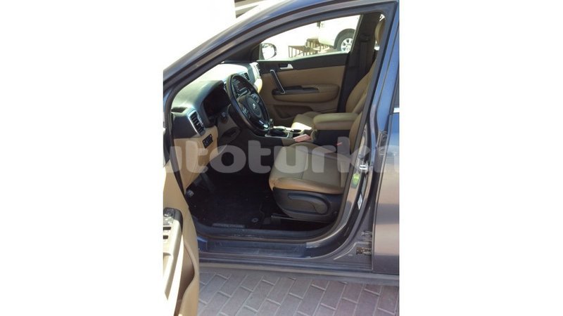 Big with watermark kia sportage ahal import dubai 2035