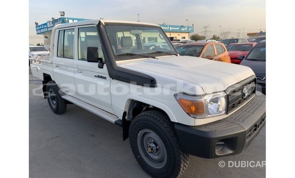 Buy Import Toyota Land Cruiser White Car in Import - Dubai in Ahal Buy Import Toyota Land Cruiser White Car in Import - Dubai in Ahal