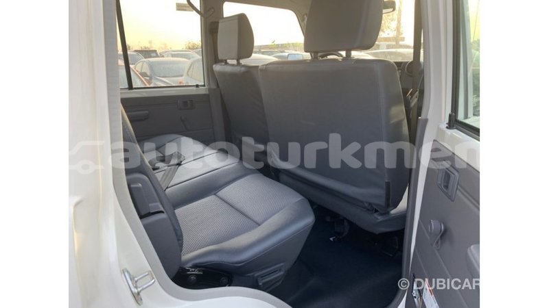 Big with watermark toyota land cruiser ahal import dubai 2042