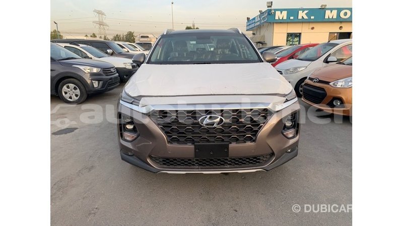 Big with watermark hyundai santa fe ahal import dubai 2047