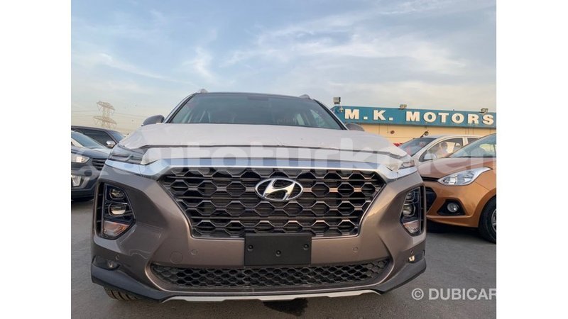 Big with watermark hyundai santa fe ahal import dubai 2047