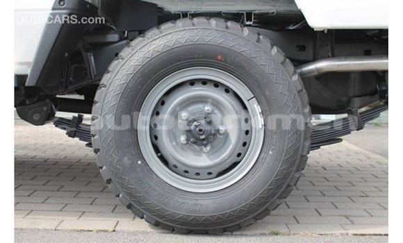 Buy Import Toyota Land Cruiser White Car in Import - Dubai in Ahal Buy Import Toyota Land Cruiser White Car in Import - Dubai in Ahal