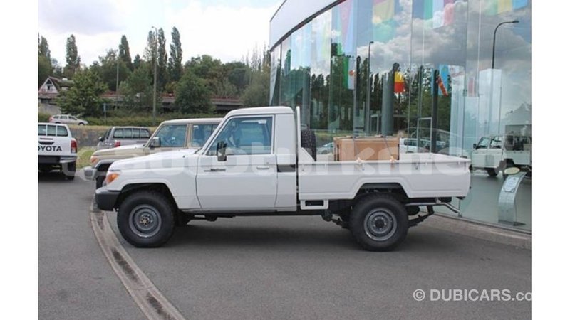 Big with watermark toyota land cruiser ahal import dubai 2075