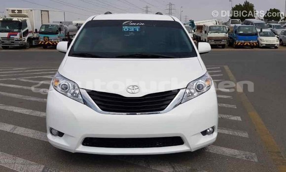 Buy Import Toyota Sienna White Car in Import - Dubai in Ahal Buy Import Toyota Sienna White Car in Import - Dubai in Ahal