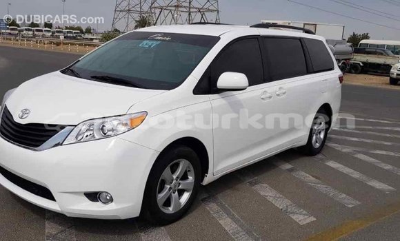 Buy Import Toyota Sienna White Car in Import - Dubai in Ahal Buy Import Toyota Sienna White Car in Import - Dubai in Ahal