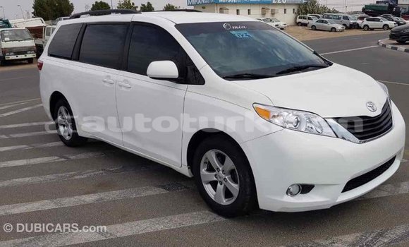 Buy Import Toyota Sienna White Car in Import - Dubai in Ahal Buy Import Toyota Sienna White Car in Import - Dubai in Ahal