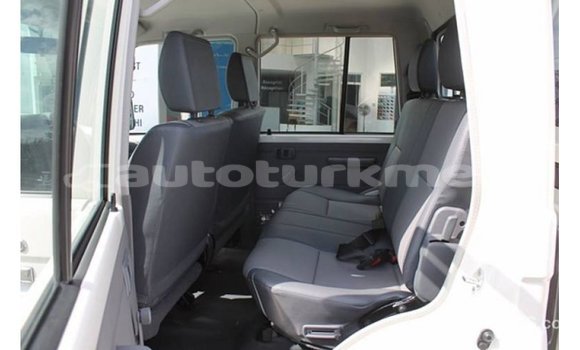 Buy Import Toyota Land Cruiser White Car in Import - Dubai in Ahal Buy Import Toyota Land Cruiser White Car in Import - Dubai in Ahal