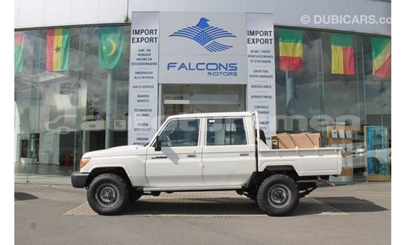 Buy Import Toyota Land Cruiser White Car in Import - Dubai in Ahal Buy Import Toyota Land Cruiser White Car in Import - Dubai in Ahal