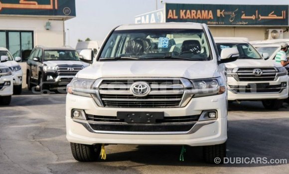 Buy Import Toyota Land Cruiser White Car in Import - Dubai in Ahal Buy Import Toyota Land Cruiser White Car in Import - Dubai in Ahal
