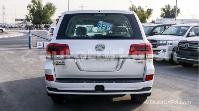 Big with watermark toyota land cruiser ahal import dubai 2087