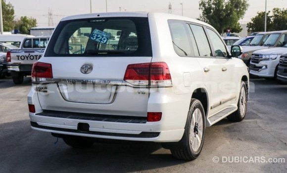 Buy Import Toyota Land Cruiser White Car in Import - Dubai in Ahal Buy Import Toyota Land Cruiser White Car in Import - Dubai in Ahal