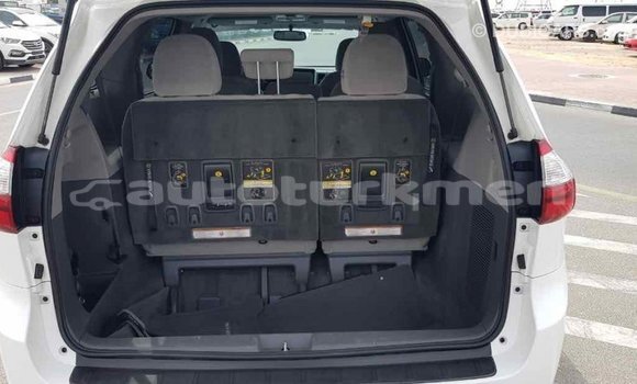 Buy Import Toyota Sienna White Car in Import - Dubai in Ahal Buy Import Toyota Sienna White Car in Import - Dubai in Ahal