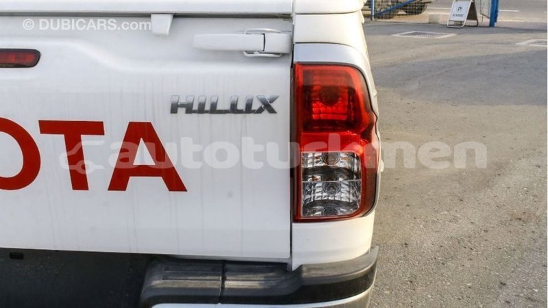 Big with watermark toyota hilux ahal import dubai 2111