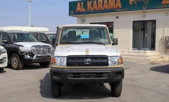 Buy Import Toyota Land Cruiser Beige Car in Import - Dubai in Ahal Buy Import Toyota Land Cruiser Beige Car in Import - Dubai in Ahal