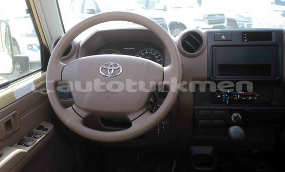 Buy Import Toyota Land Cruiser Beige Car in Import - Dubai in Ahal Buy Import Toyota Land Cruiser Beige Car in Import - Dubai in Ahal