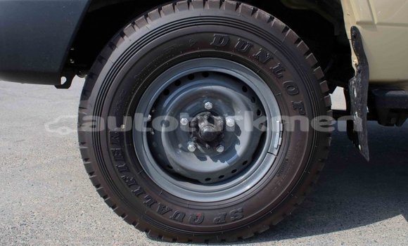Buy Import Toyota Land Cruiser Beige Car in Import - Dubai in Ahal Buy Import Toyota Land Cruiser Beige Car in Import - Dubai in Ahal