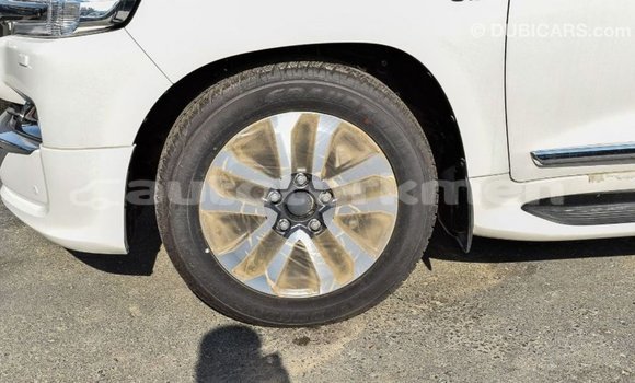 Buy Import Toyota Land Cruiser White Car in Import - Dubai in Ahal Buy Import Toyota Land Cruiser White Car in Import - Dubai in Ahal
