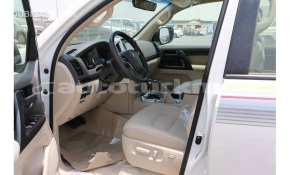 Buy Import Toyota Land Cruiser White Car in Import - Dubai in Ahal Buy Import Toyota Land Cruiser White Car in Import - Dubai in Ahal