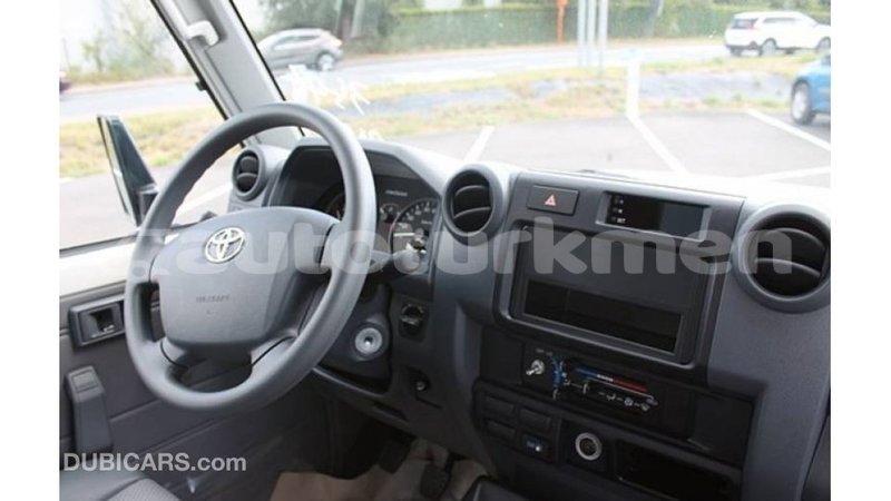 Big with watermark toyota land cruiser ahal import dubai 2138