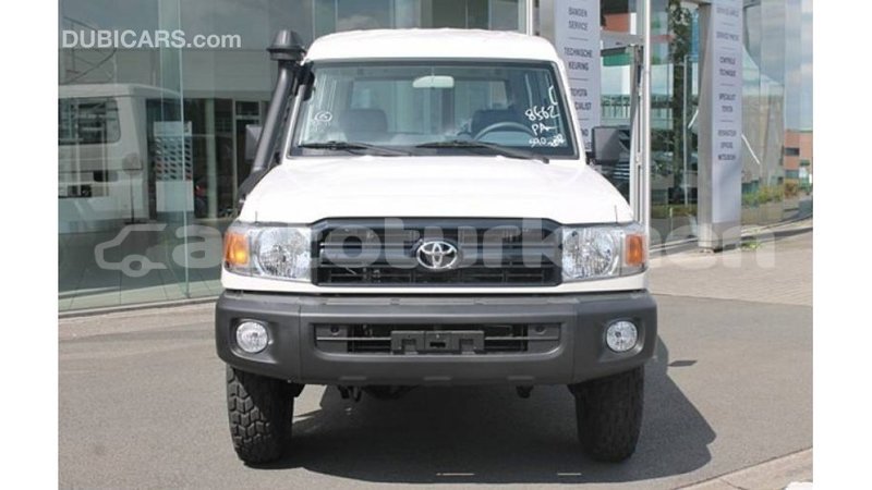 Big with watermark toyota land cruiser ahal import dubai 2148